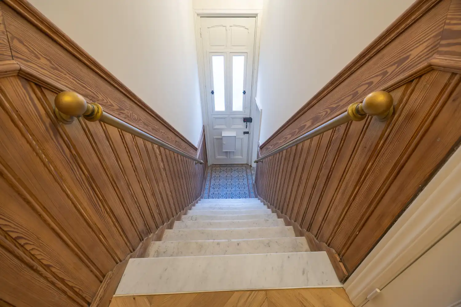 Gerenoveerd herenhuis met 5 slaapkamers foto 13