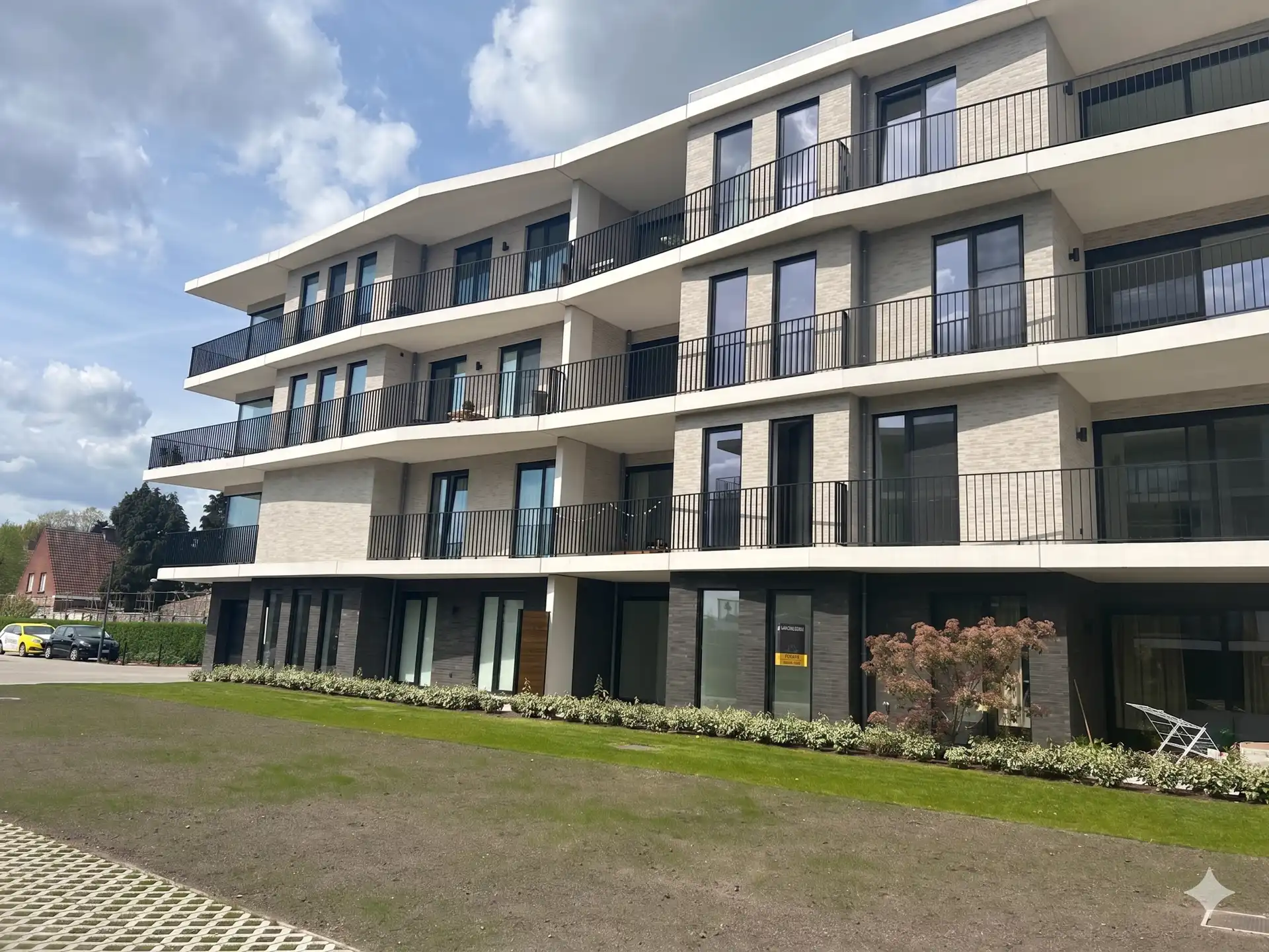 Knap energiezuinig appartement met tof terras foto 21