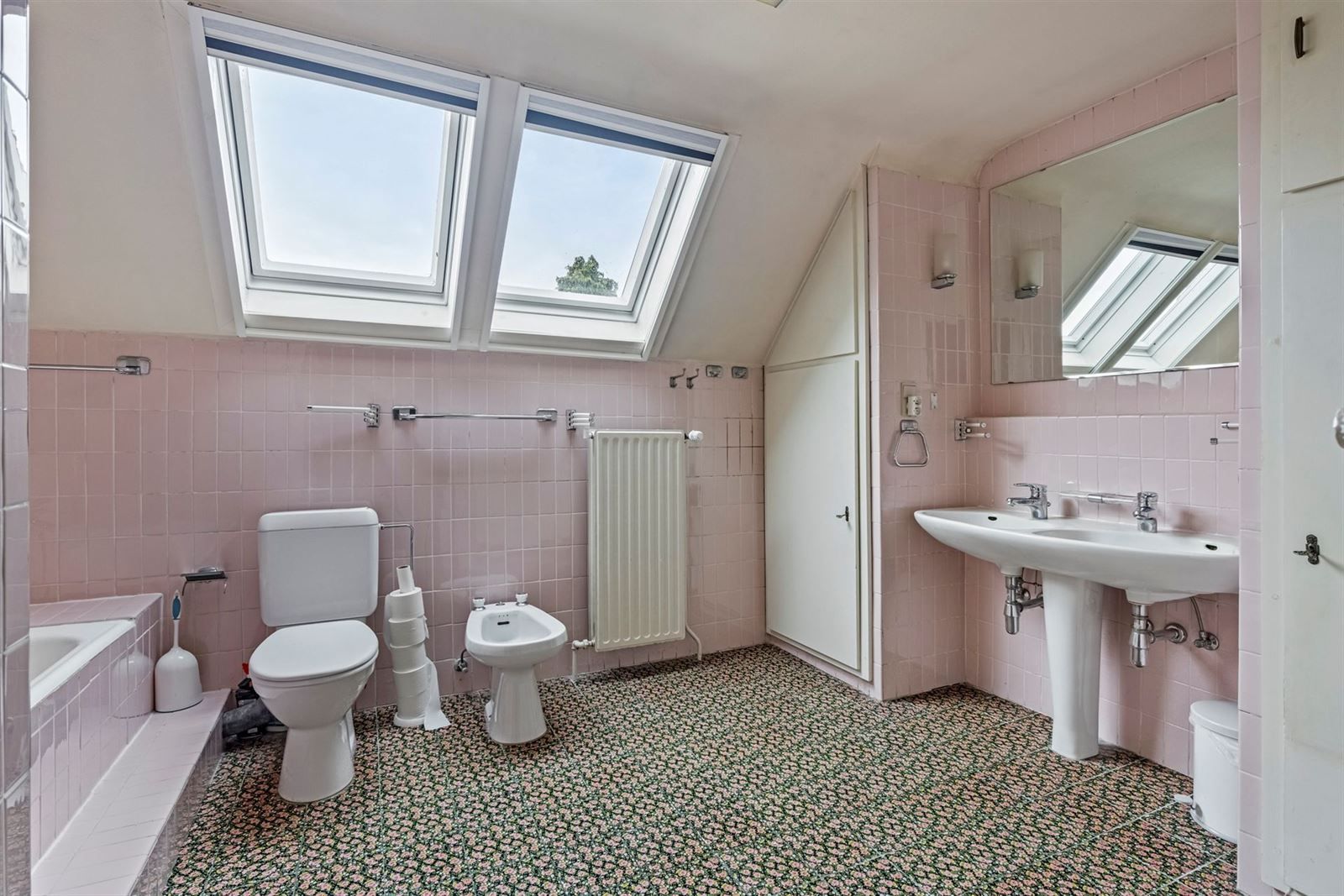 Ruime villa te koop in oase van rust foto 19