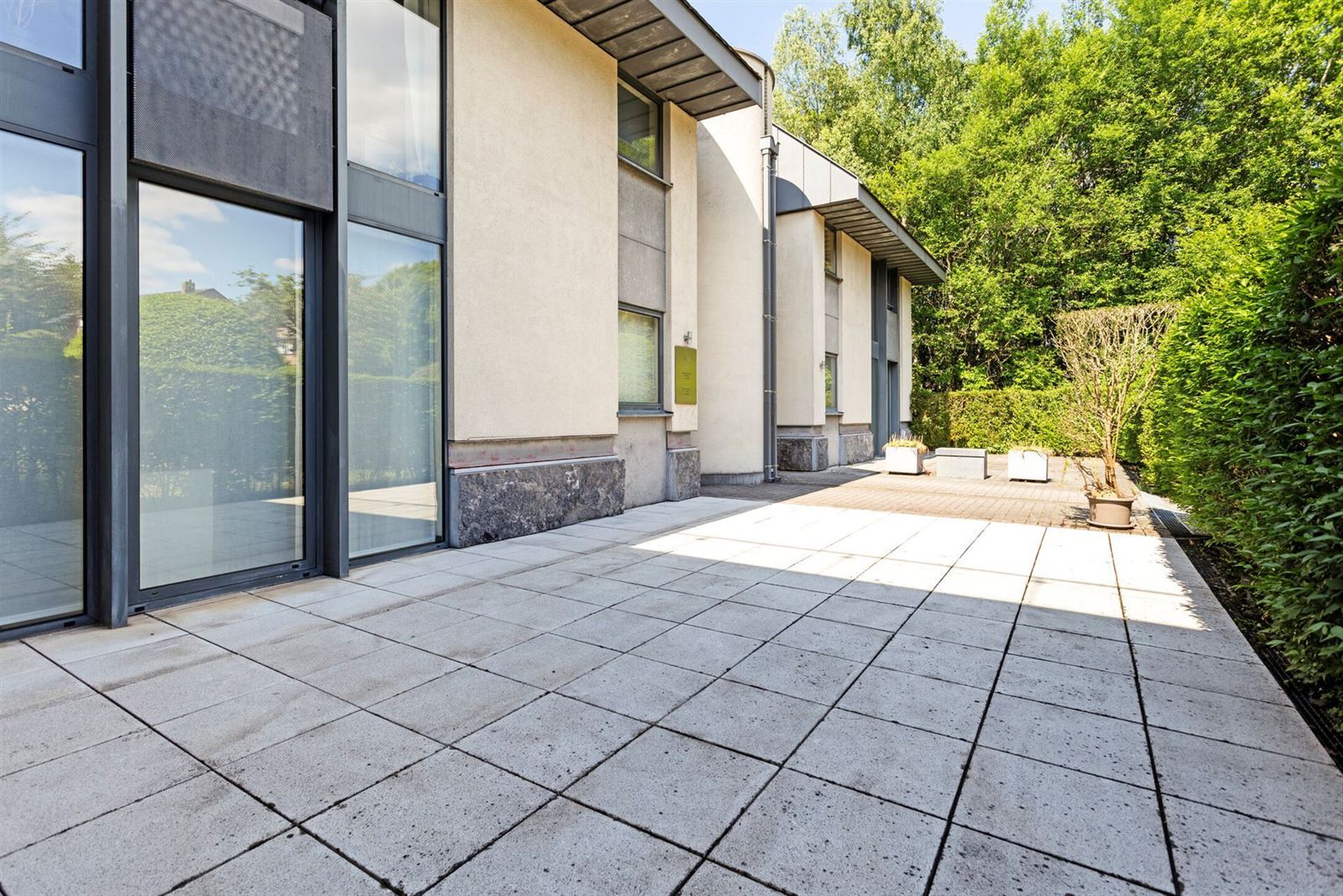 Gelijkvloers appertement (label B) met 4 staanplaatsen en ruim terras  foto 25