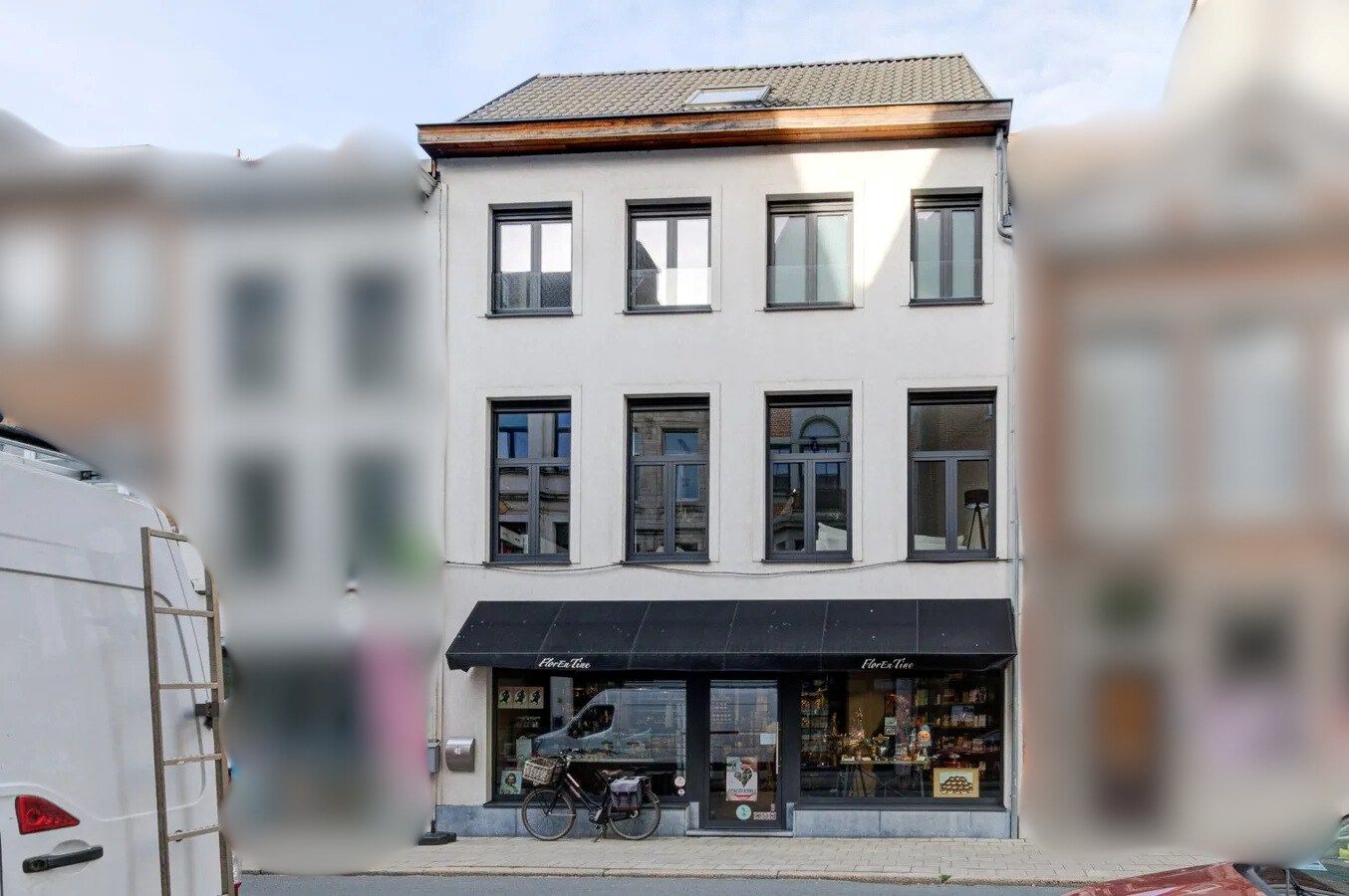 Triplex appartement met 3 slaapkamers, 2 douchekamers en terras foto 2