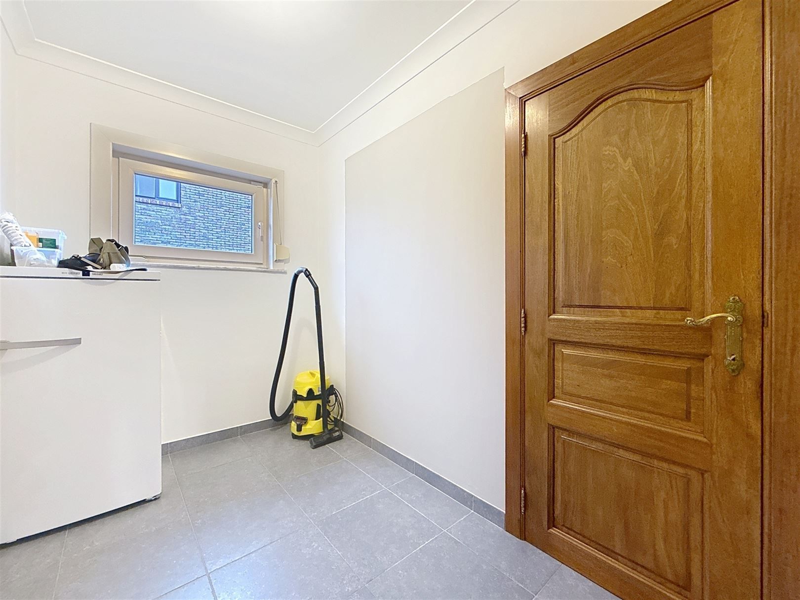 Ruime open bebouwing met 4 slpks, veranda, tuin, garage, 8a  foto 17