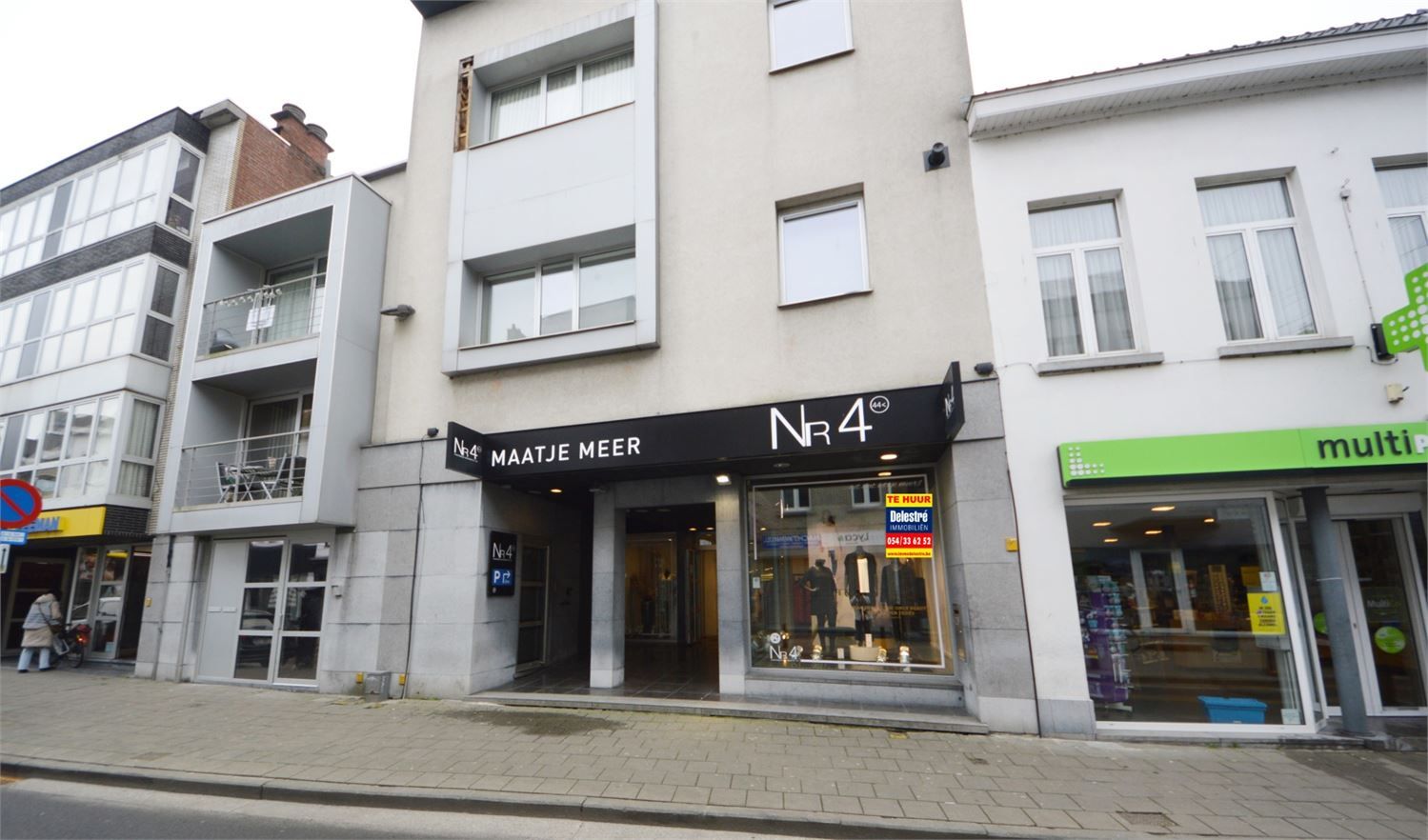 UNIEKE COMMERCIËLE OPP. 630 M2 MET PARKING NAAST ZEEMAN EN MULTIPHARMA foto {{pictureIndex}}