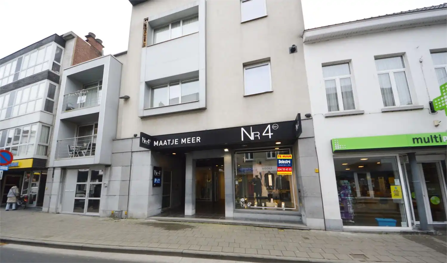 UNIEKE COMMERCIËLE OPP. 630 M2 MET PARKING NAAST ZEEMAN EN MULTIPHARMA foto {{pictureIndex}}