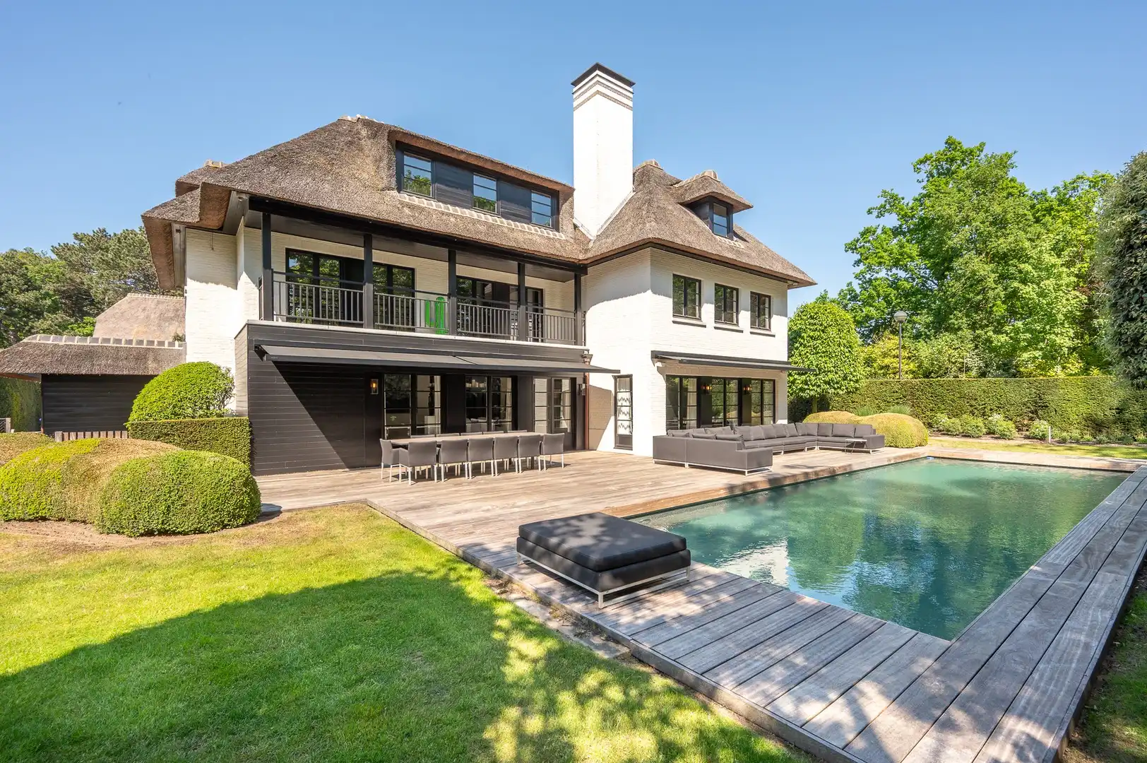 Prachtige luxueuze villa met zwembad op een topligging in het Zoute. foto 3