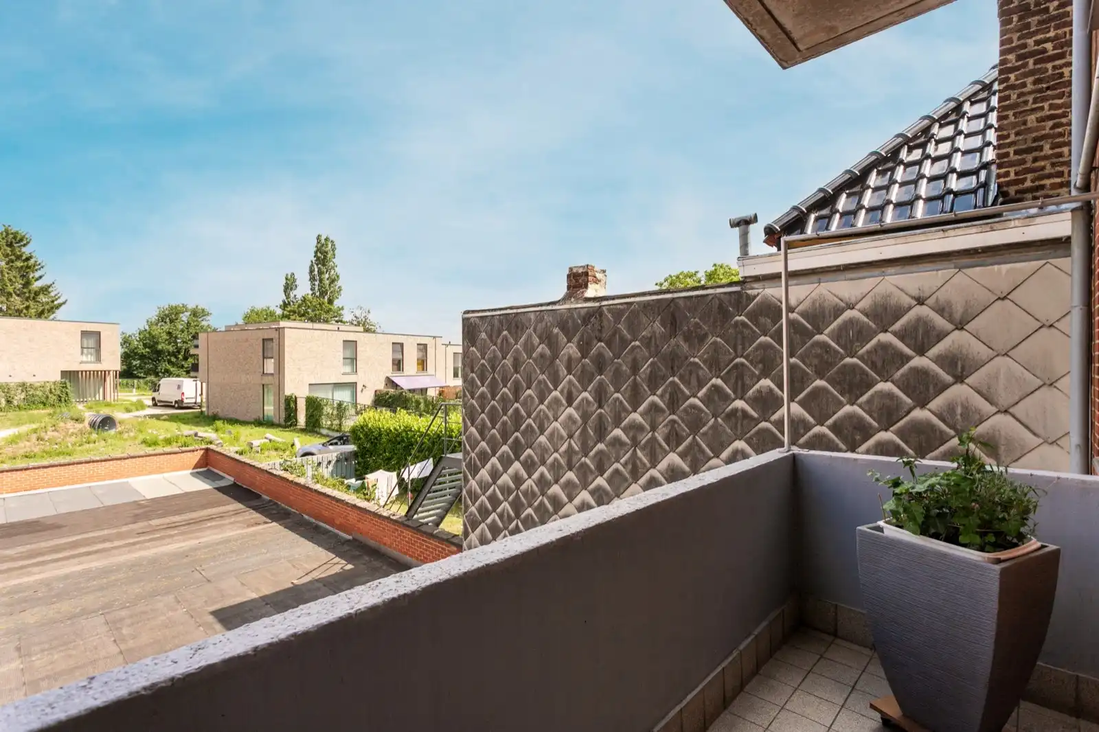 2 slpk app. met terras en garage foto 9