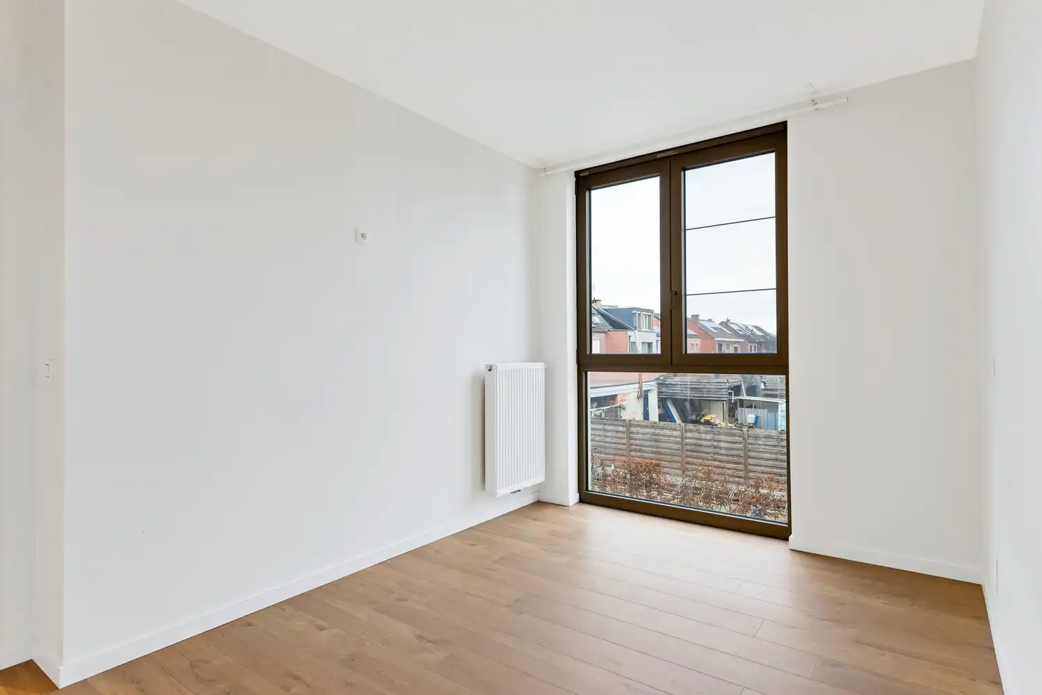 Modern appartement met 2 slaapkamers, terras & autostaanplaats op toplocatie in Lier! foto 12