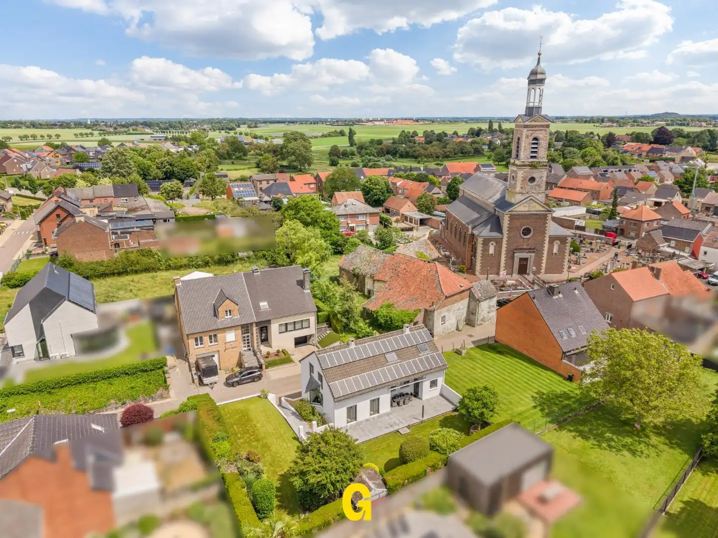 Knappe halfopen woning met een aantrekkelijke tijdloze architectuur, in perfecte staat, op 5a 67ca - label C foto 3
