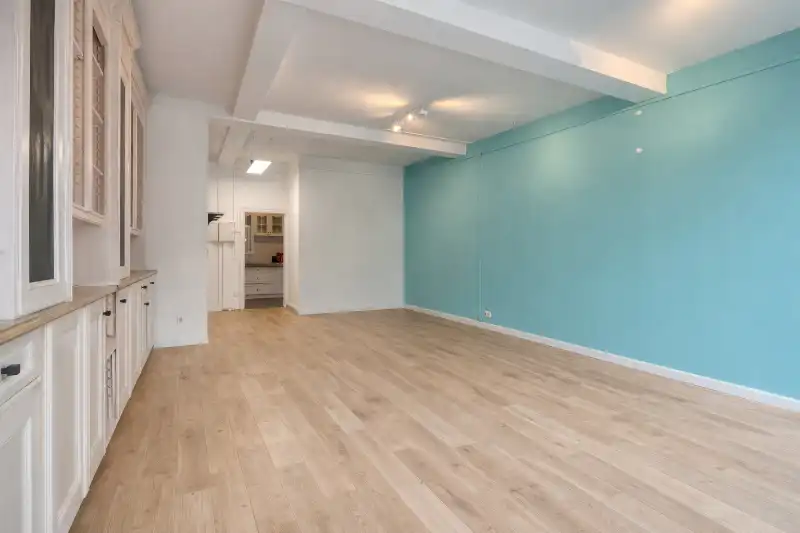 Commerciële pand op zichtbare locatie! foto 3