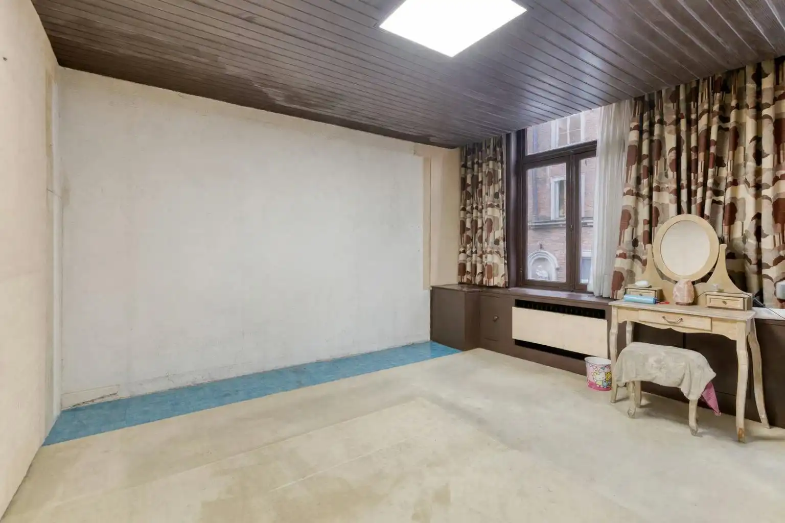 Rijwoning met 3 slaapkamers en stadsterras te koop in Brugge foto 6