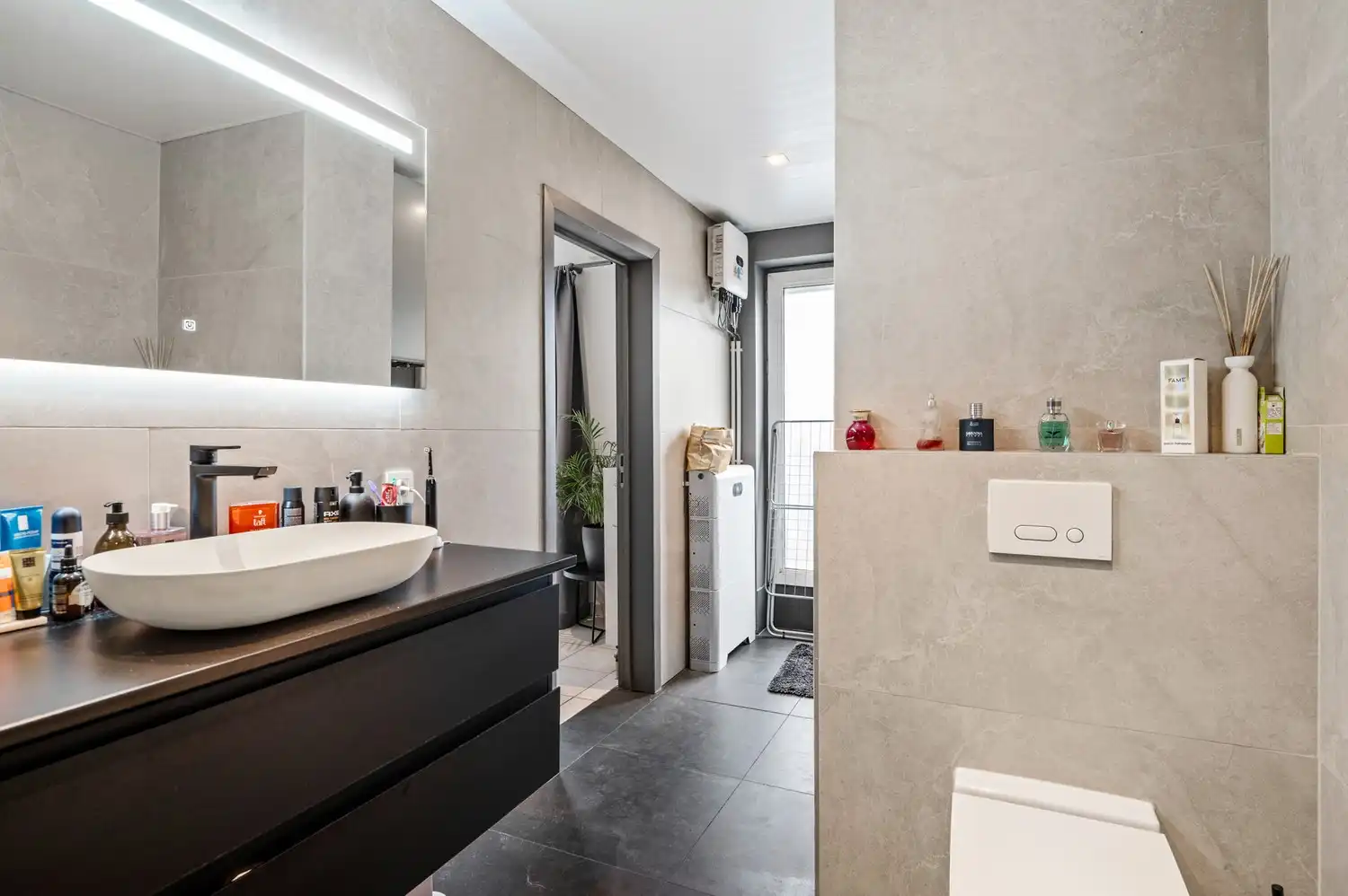 Instapklare tweewoonst met 4 slaapkamers in Wommelgem foto 33