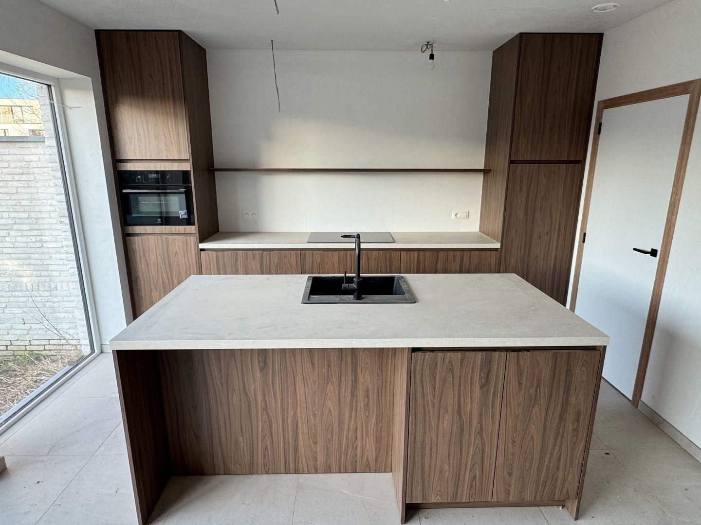 Knap afgewerkte, energiezuinige woning op sublieme locatie centrum Waregem! Kijkwoning! foto 3