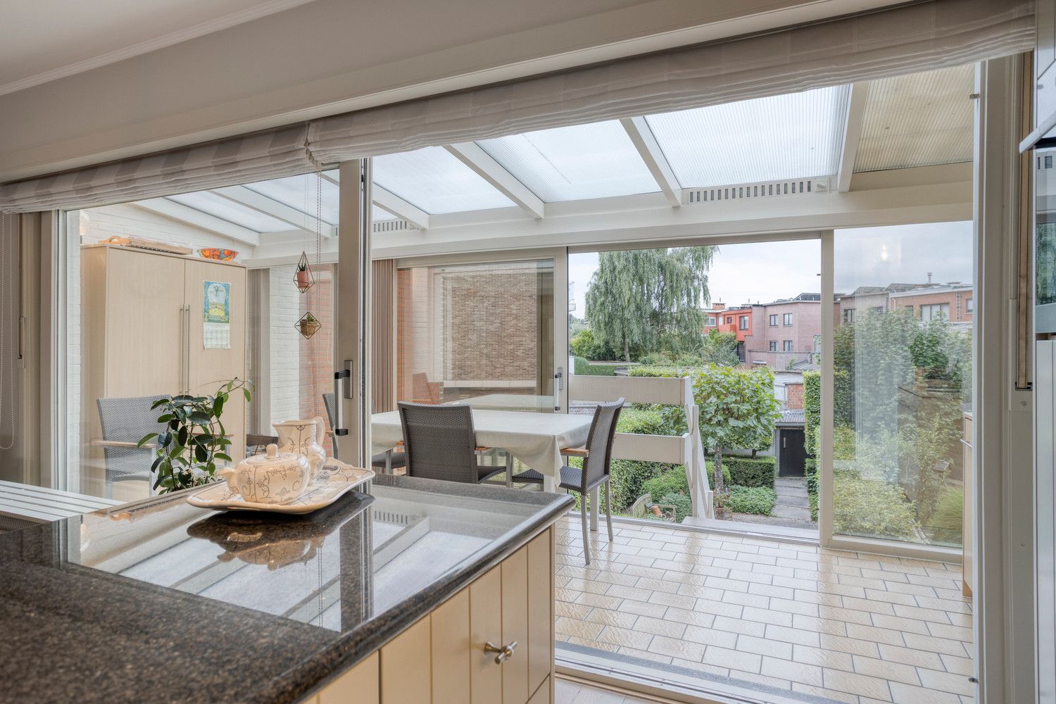 Mooie bel-étagewoning met 3 slks, garage, zomerkeuken en tuin! foto 19