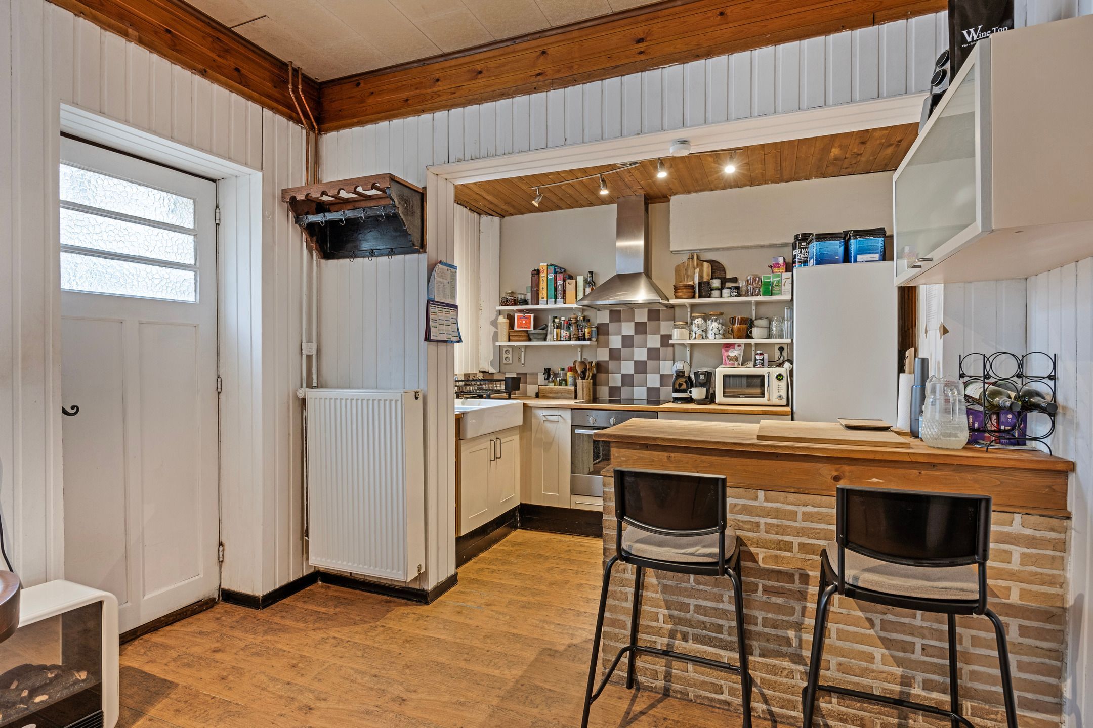 Charmante woning met omheinde tuin en garage foto 7