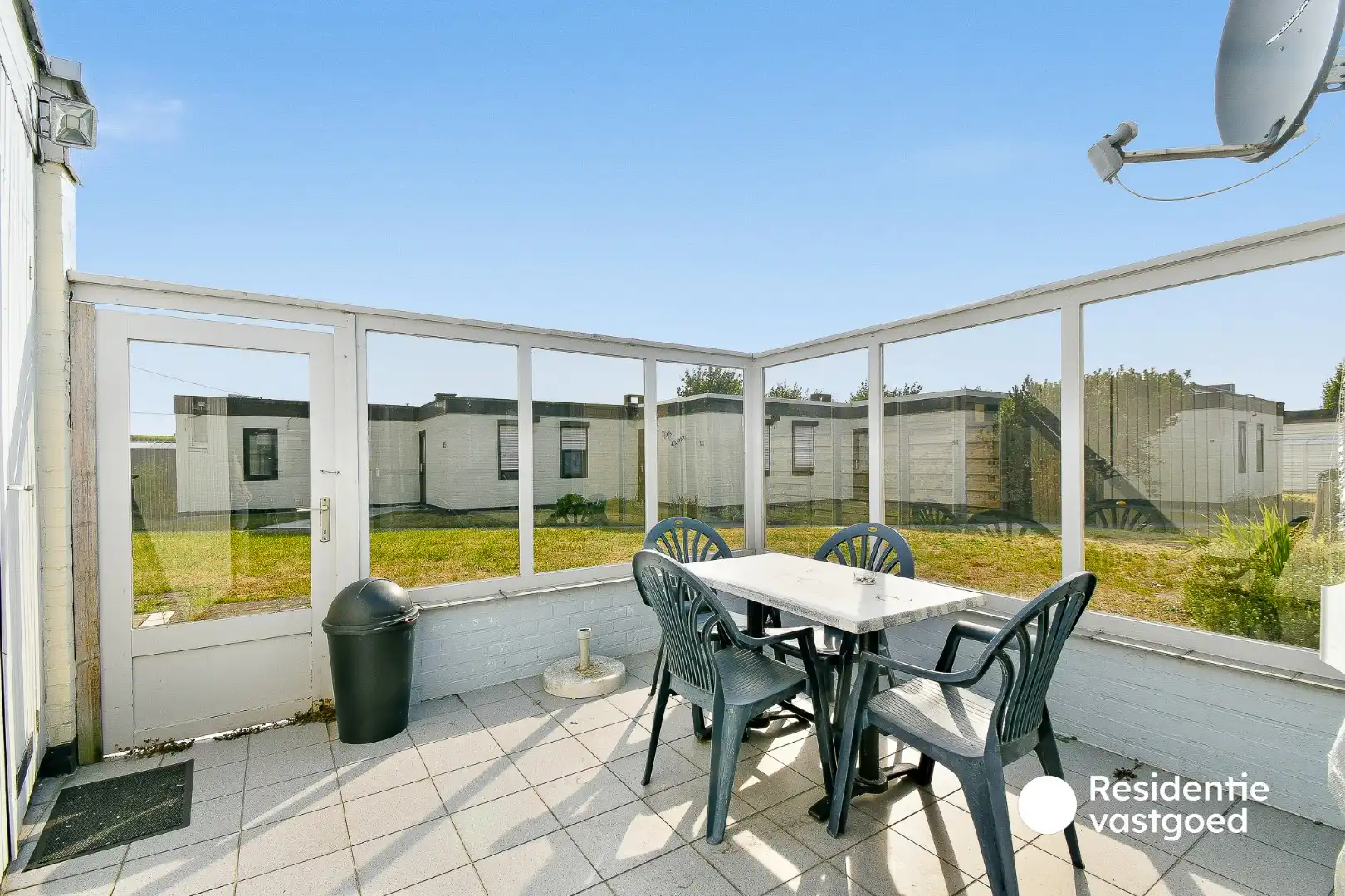 Vakantiewoning met twee slaapkamers en parking foto 12