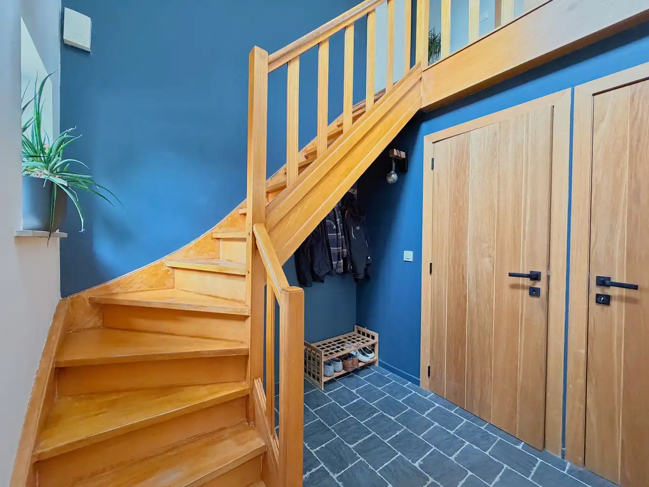 Instapklare, lichtrijke woning (3 slpks) + zonnige tuin foto 8