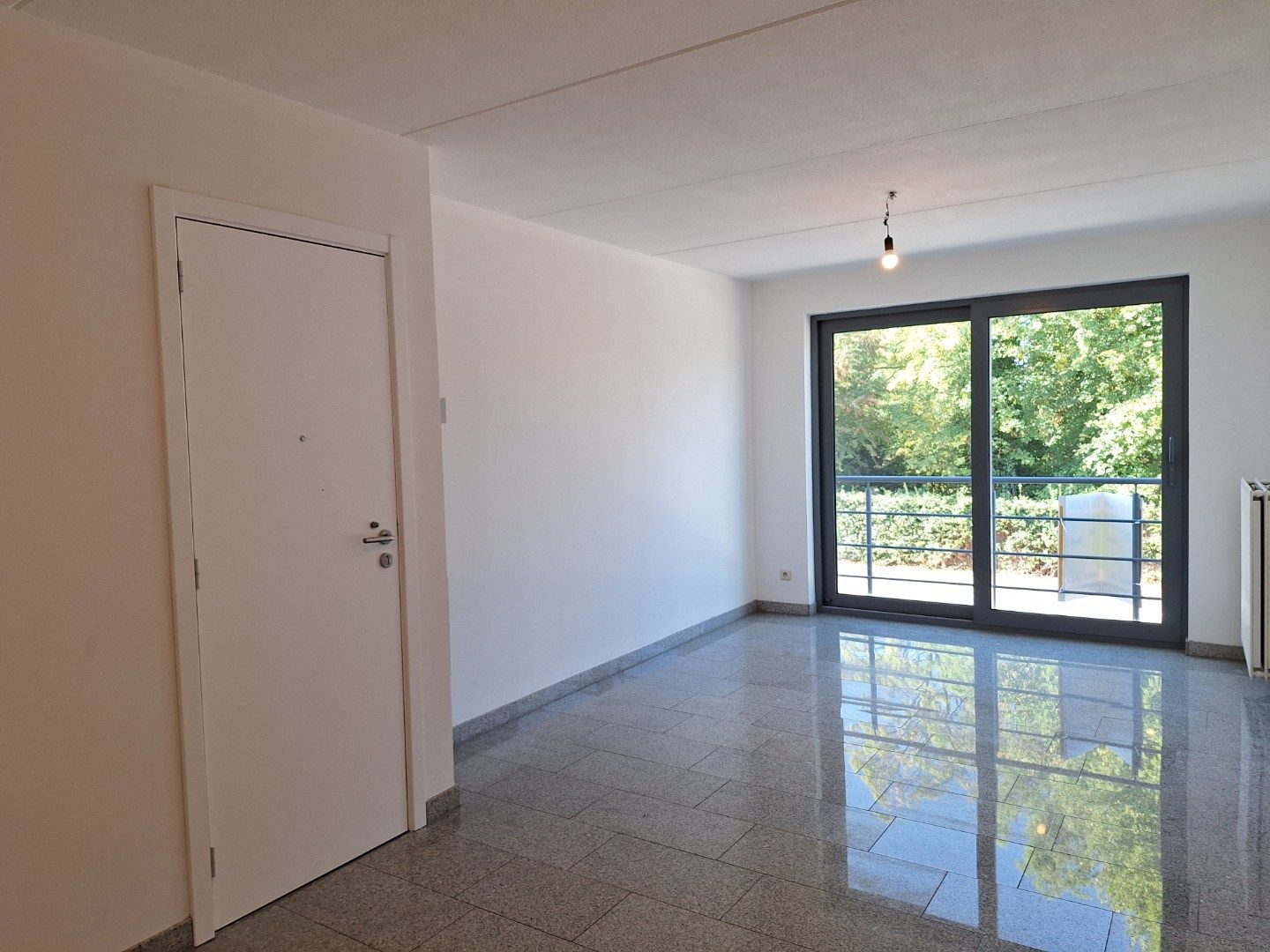 Knus INSTAPKLAAR appartement te Wimmertingen foto 2