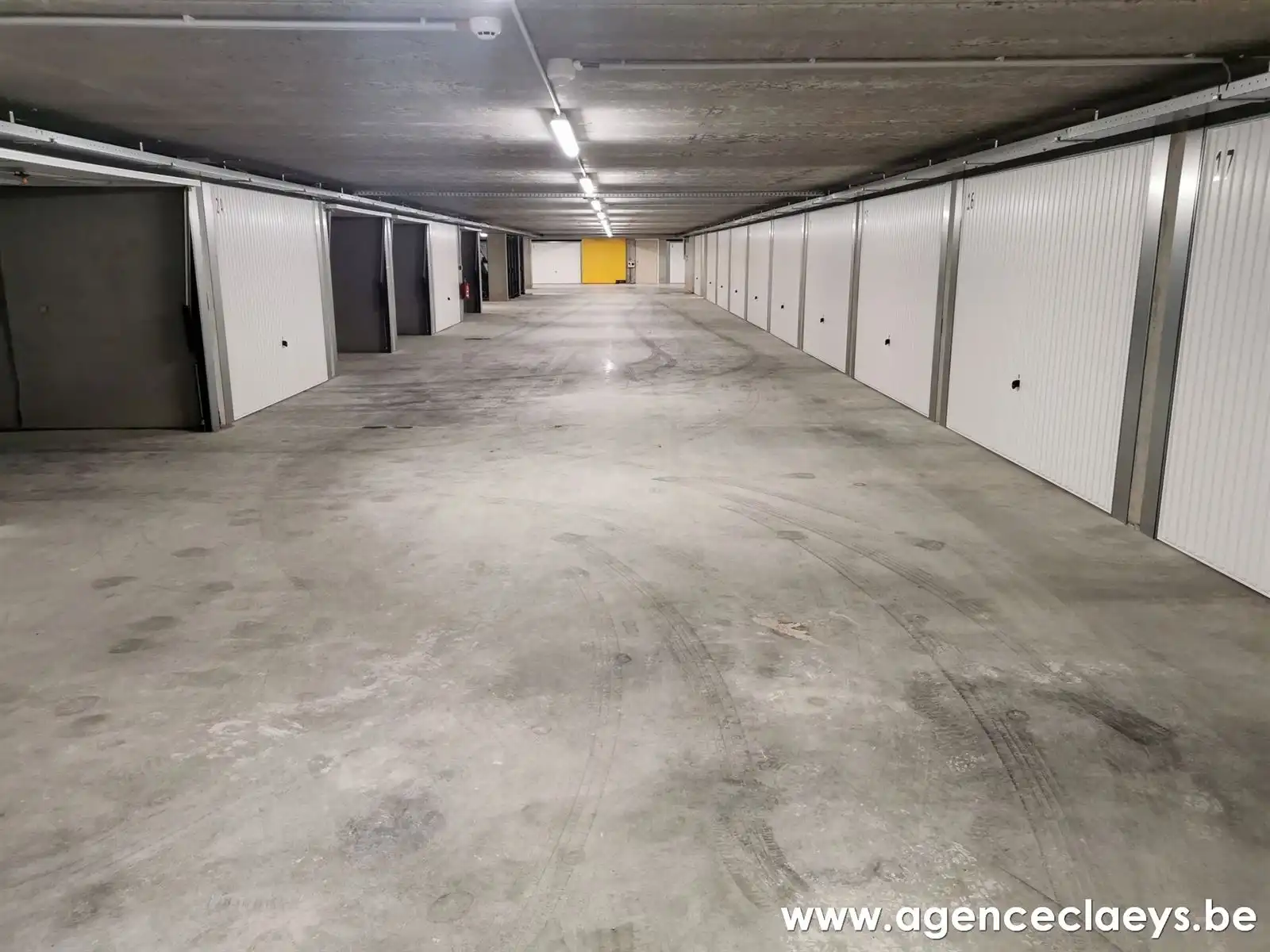 Garage foto 4