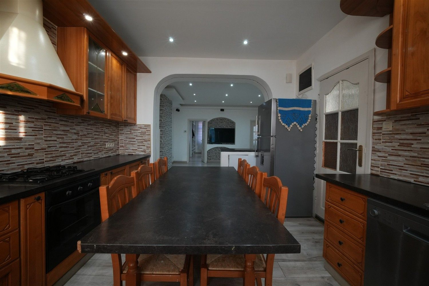 Instapklaar appartement met terras in Jette foto 10