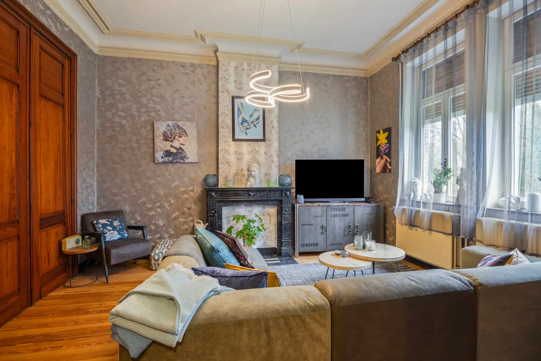 Authentieke pastorie, stijlvol gerenoveerd met comfort foto 6