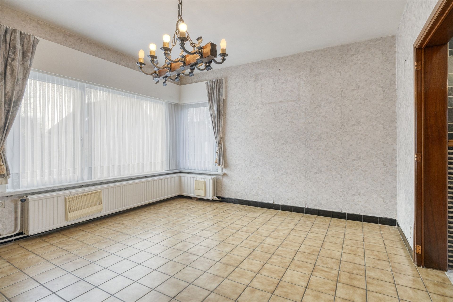 Woning op zeer goede ligging met potentieel foto 4