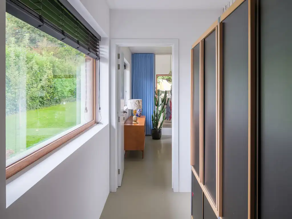 Karaktervolle woning met polyvalente achterbouw en aangename tuin in Westrem. foto 29