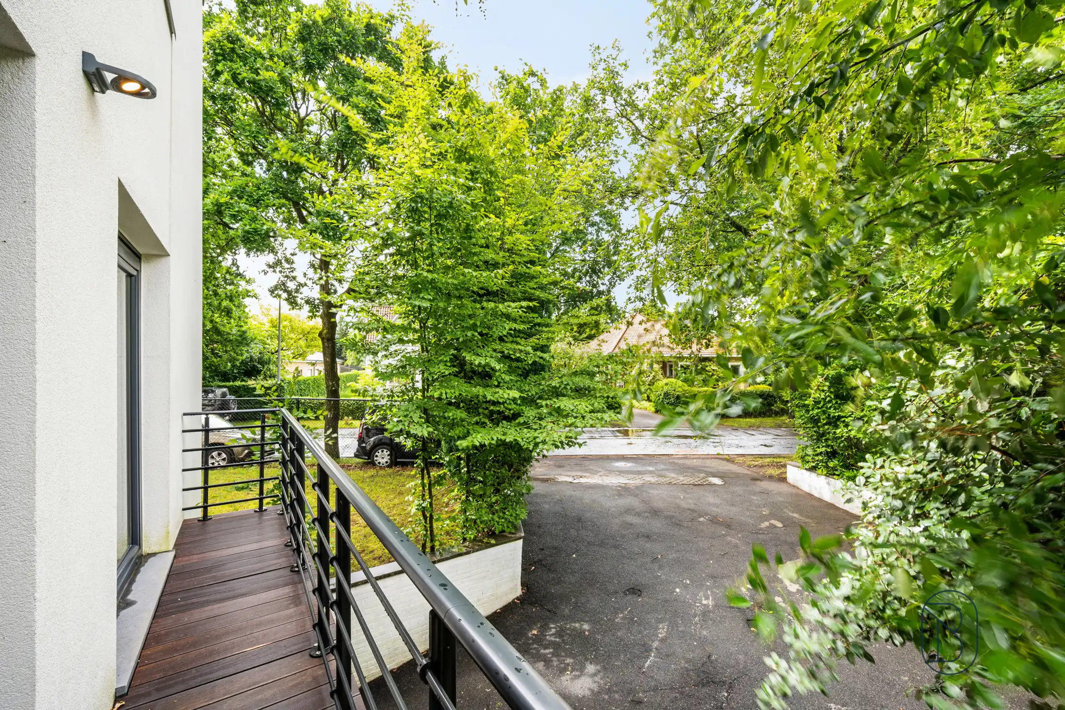 Volledig gerenoveerde woning met 3SLK,2BDK en dubbele garage foto 18