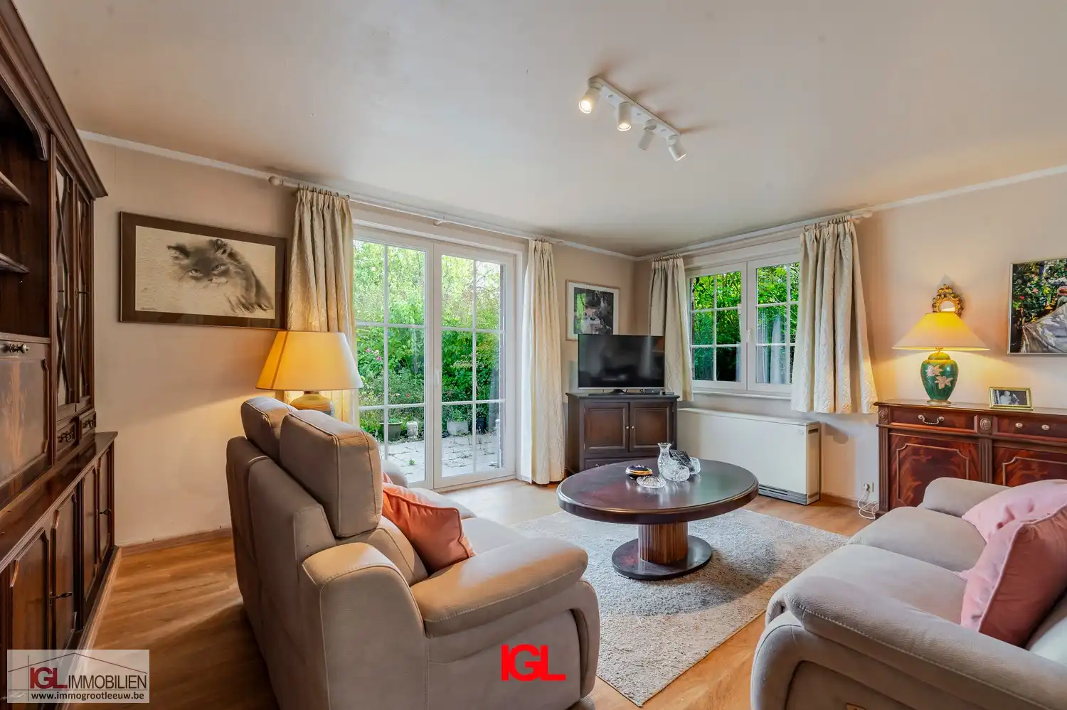 Villa te koop in Itterbeek foto 2