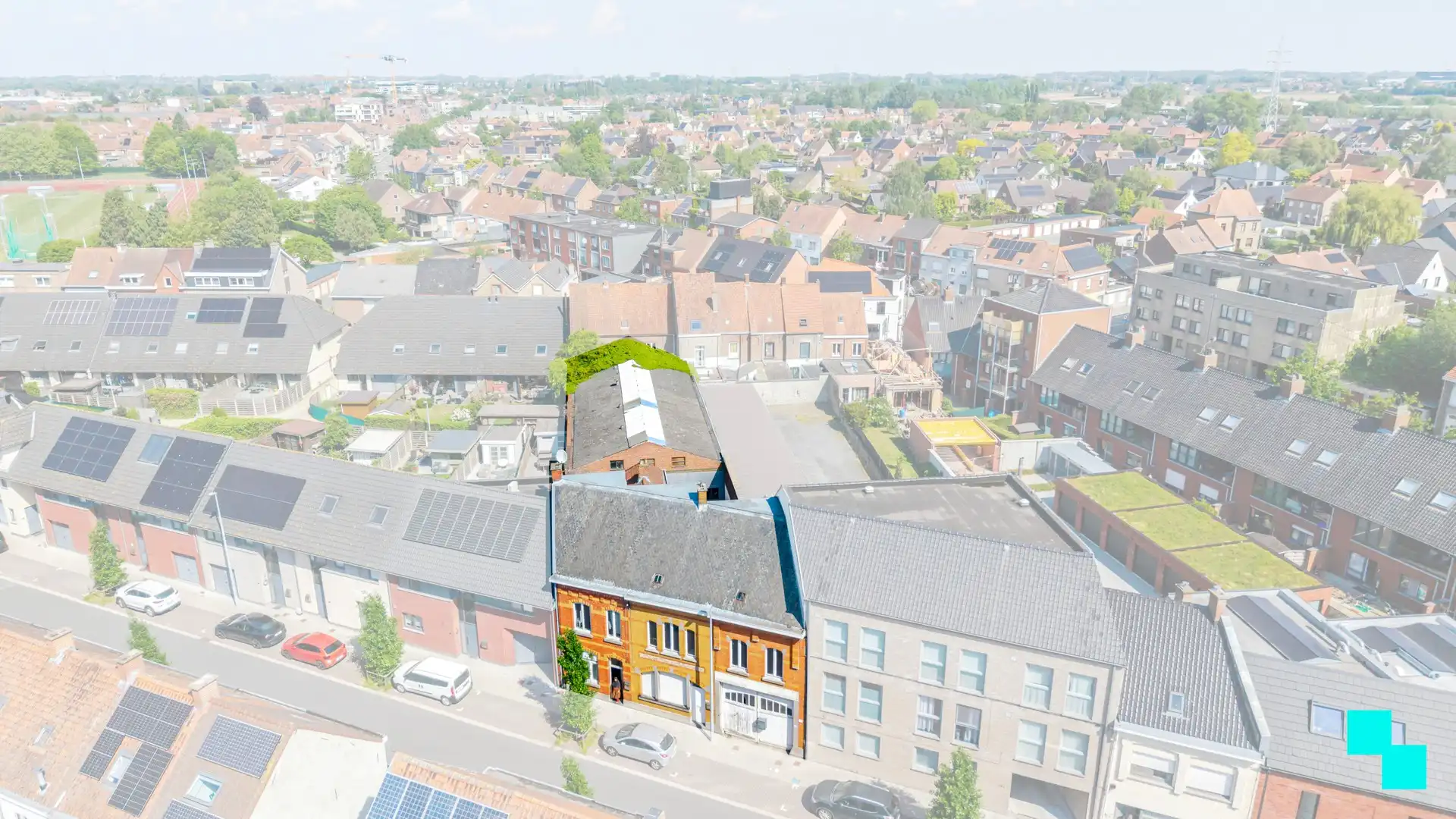 Opbrengsteigendom met twee woningen en loods - Roeselare foto 3