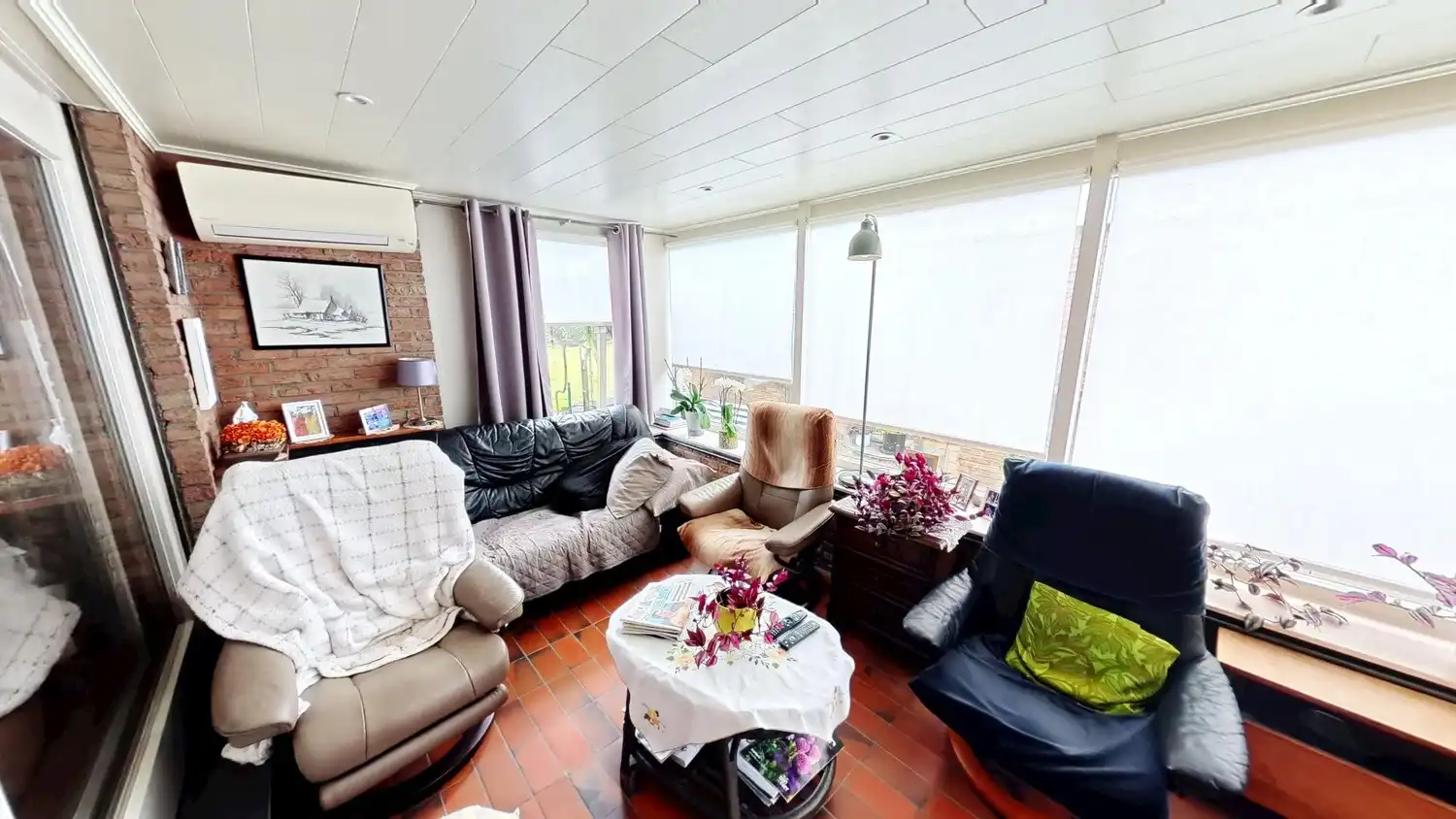Ruime woning met 5 slaapkamers, winkelruimte én magazijn! foto 7