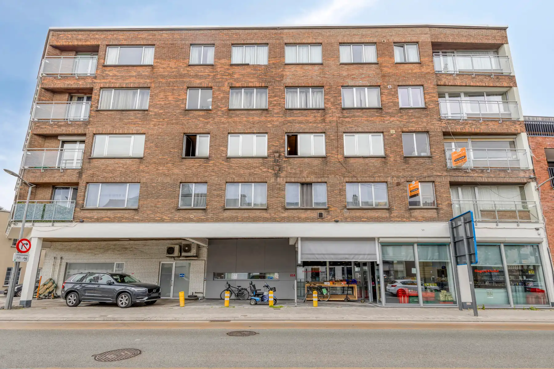 Gezellig instapklaar appartement met ondergrondse standplaats ! foto 16