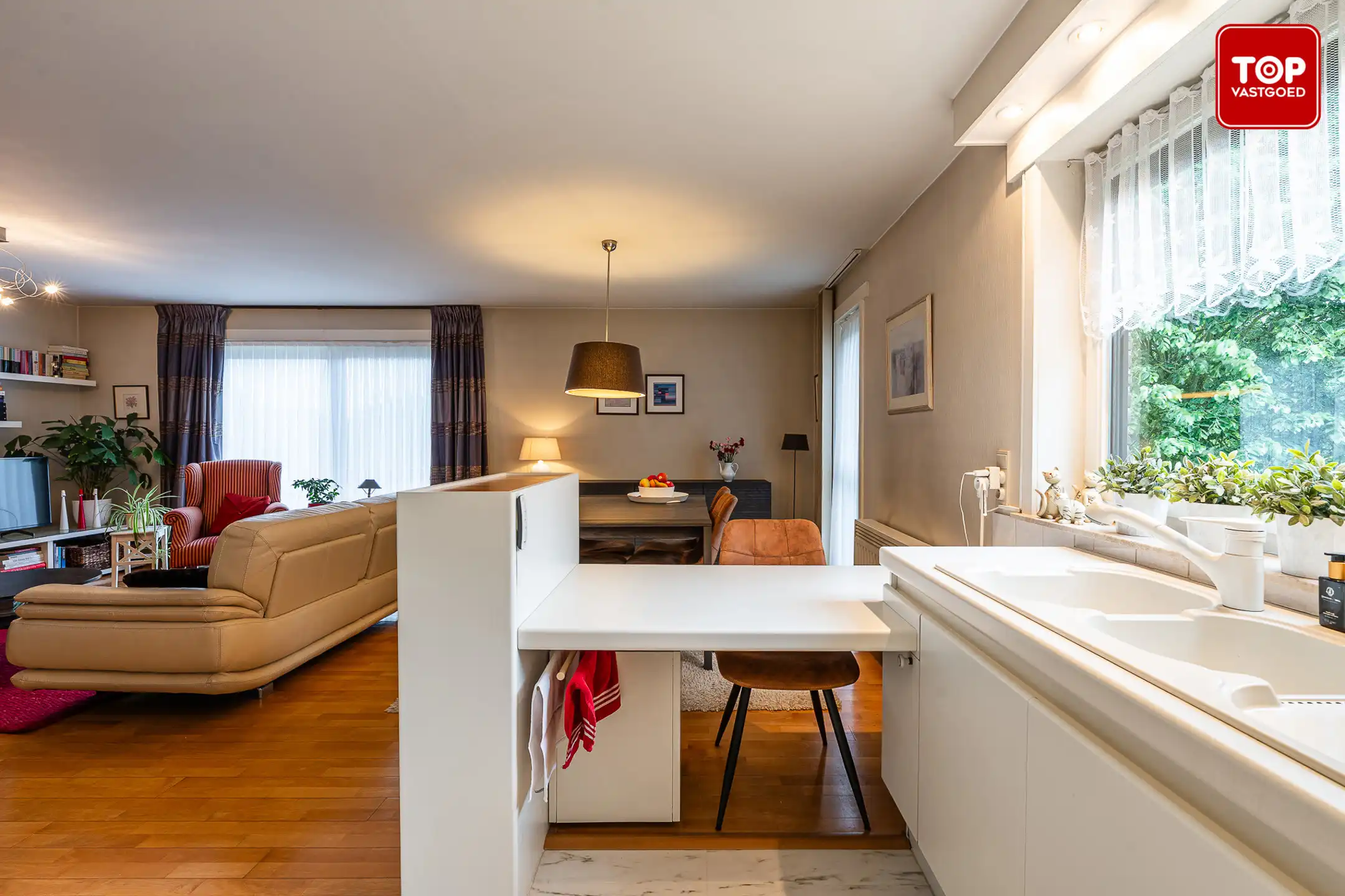 Rustig gelegen duplexappartement met 3 slaapkamers, garage en groene omgeving. foto 11