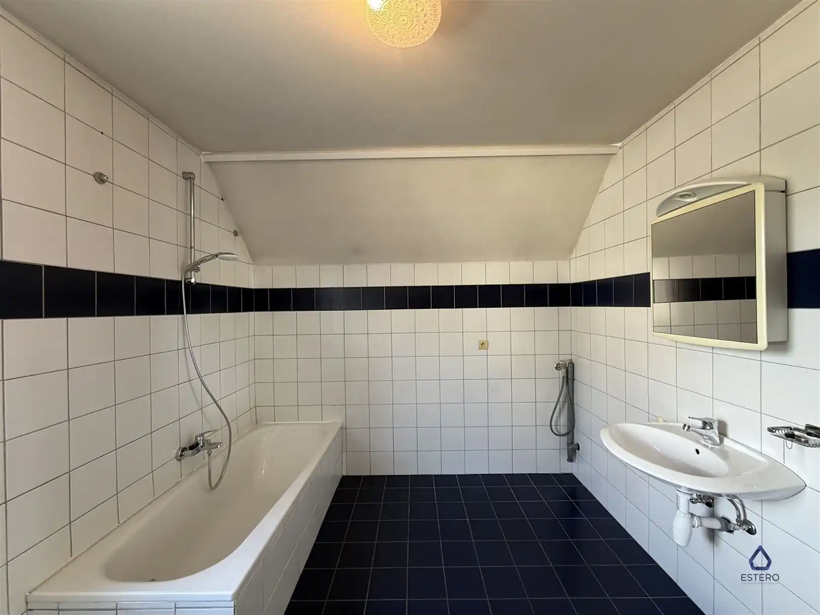 Ruime duplex te huur in centrum Sint-Lievens-Houtem foto 7