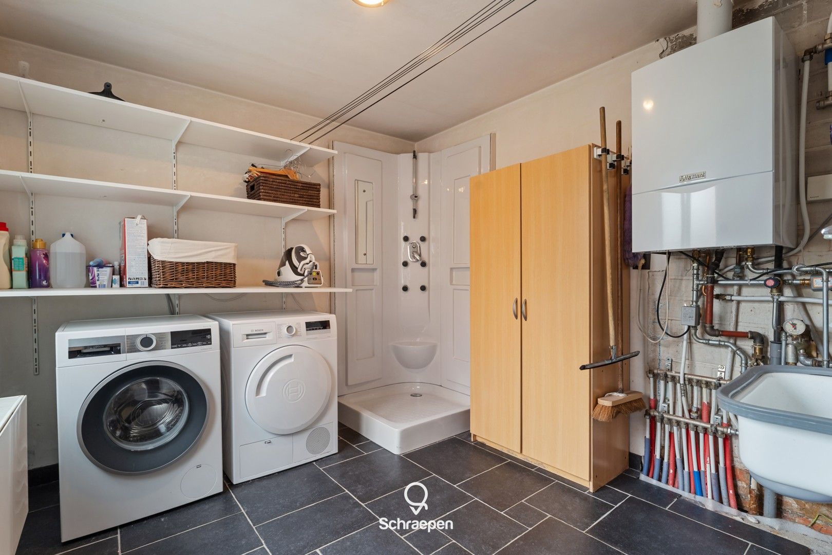 Instapklare en energiezuinige gezinswoning (245 m²) met 3 tot 4 slpks te Zonhoven-centrum! foto 15