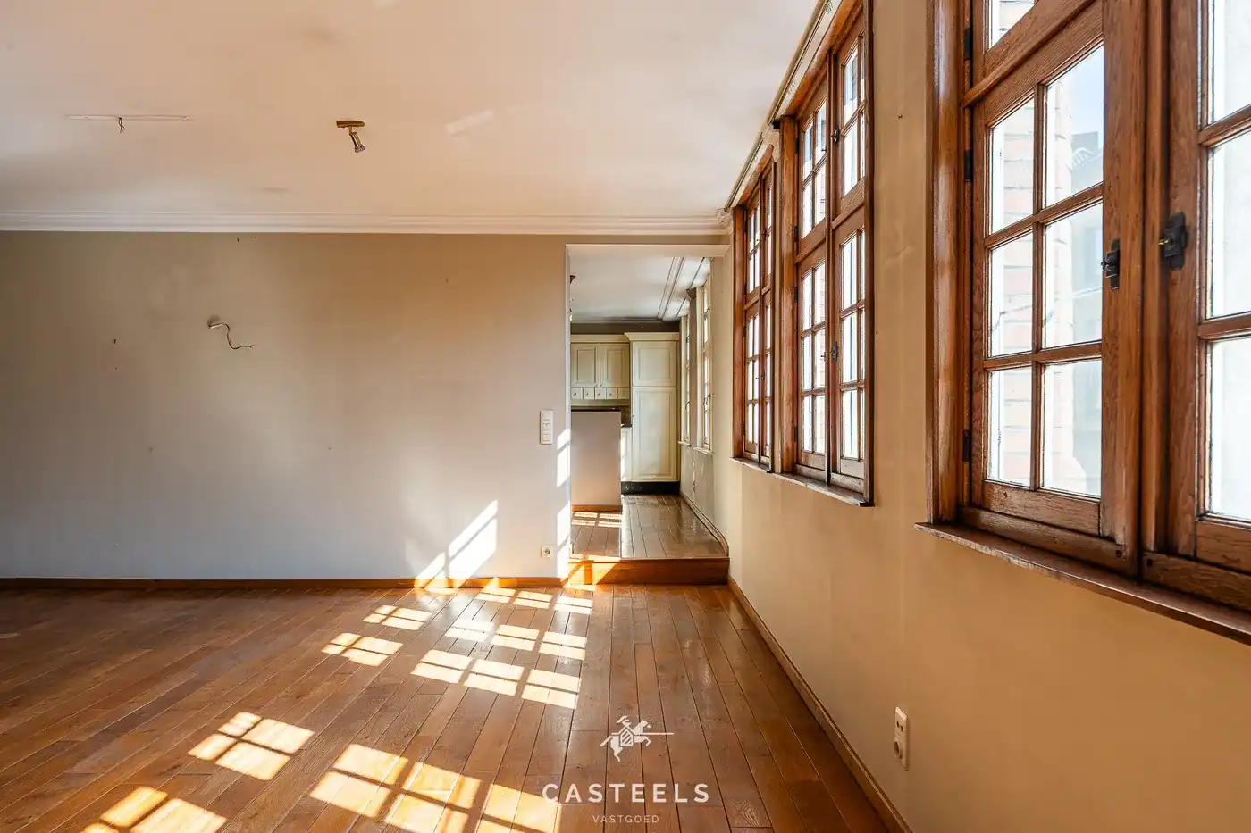 Ruime duplex met terras van 43 m² in hartje Brugge foto 5