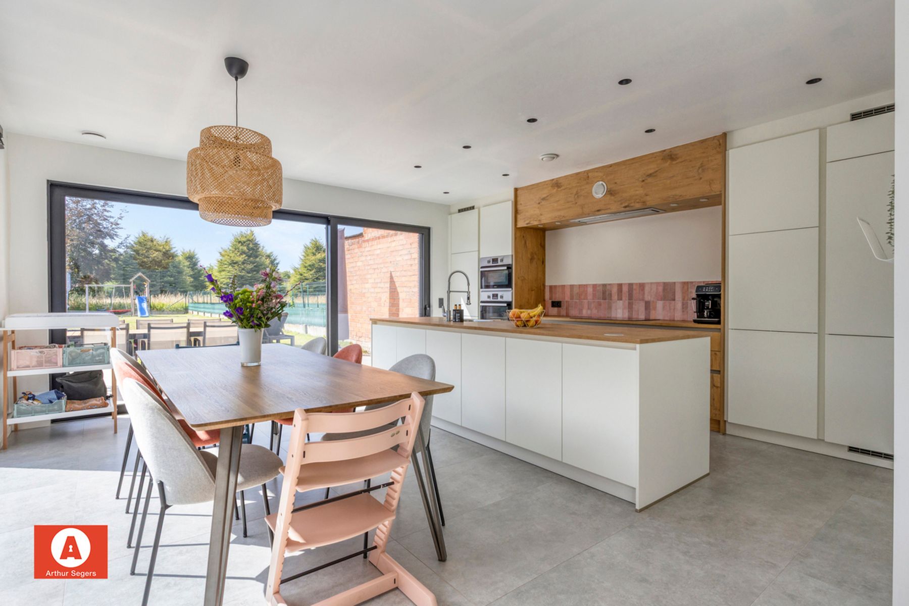 Halfopen BEN-woning met zonnige tuin en 4 slaapkamers foto 8