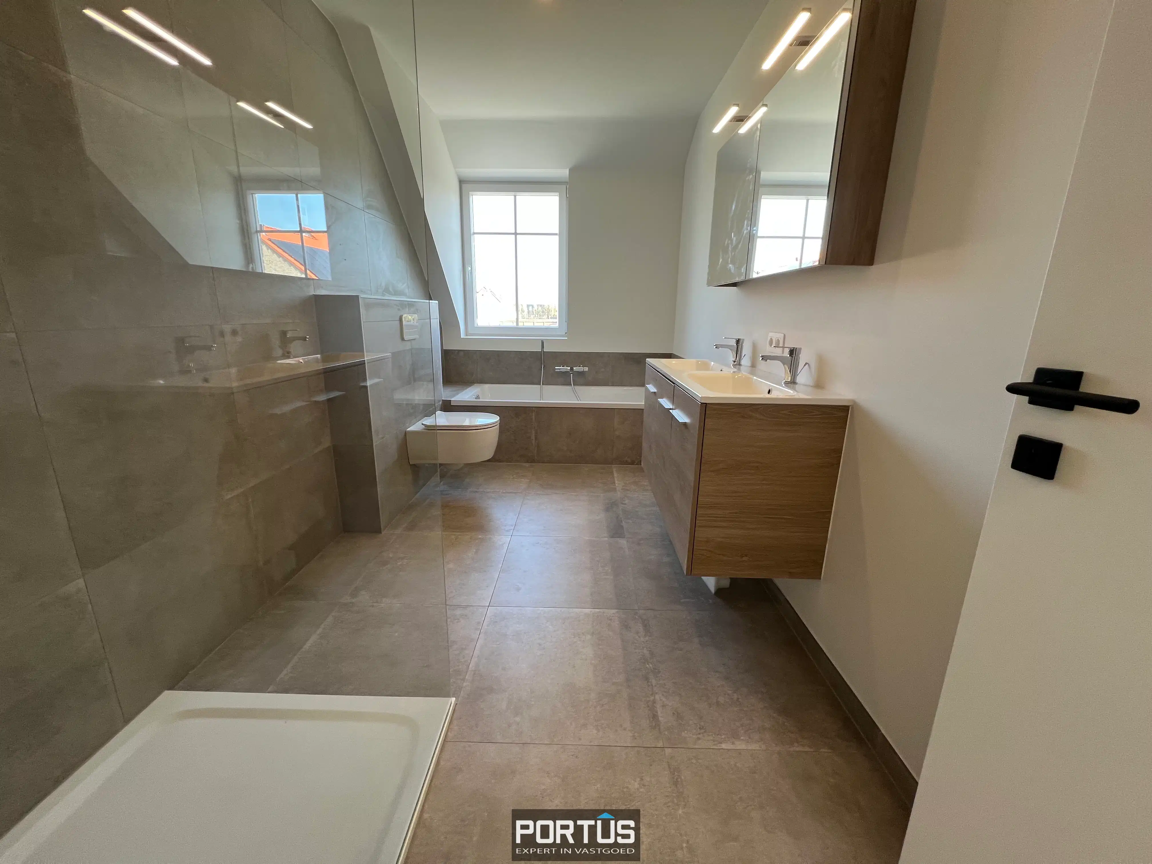 Energiezuinige nieuwbouwwoning met 3 slaapkamers en carport te huur foto 16