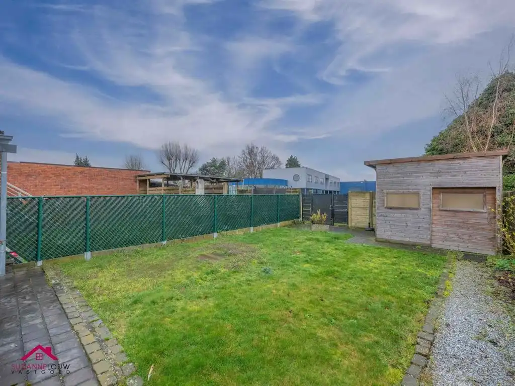 Instapklare gezinswoning met tuin foto 6