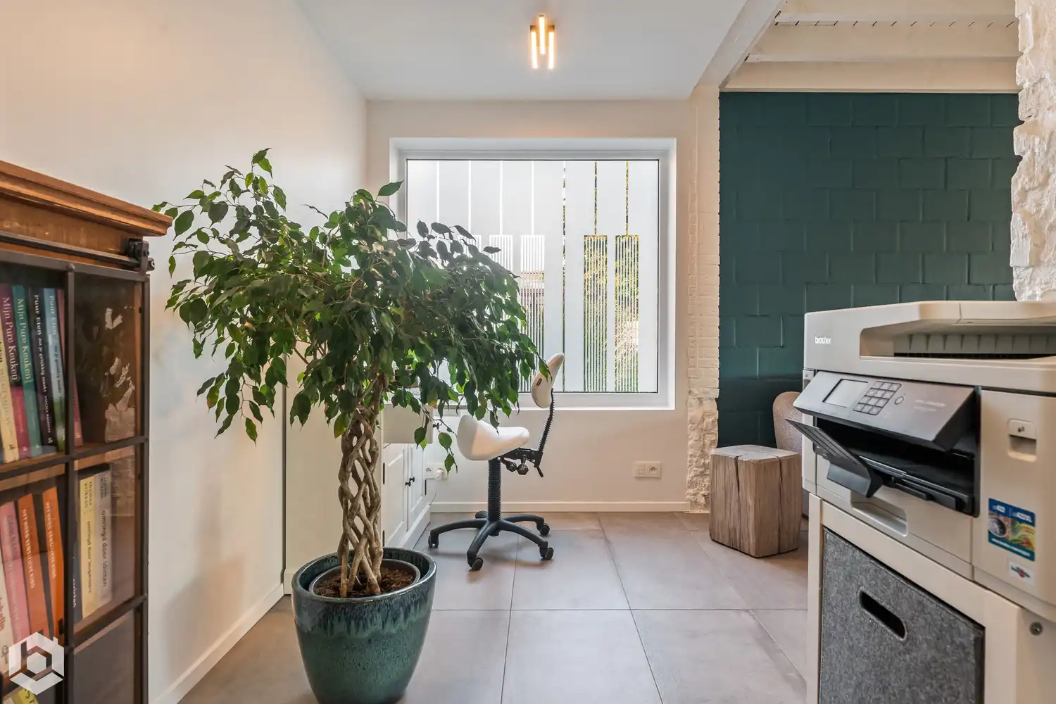 Volledige gerenoveerde woning met 3/4 slpkrs en mooie tuin te Walem/Mechelen foto 8