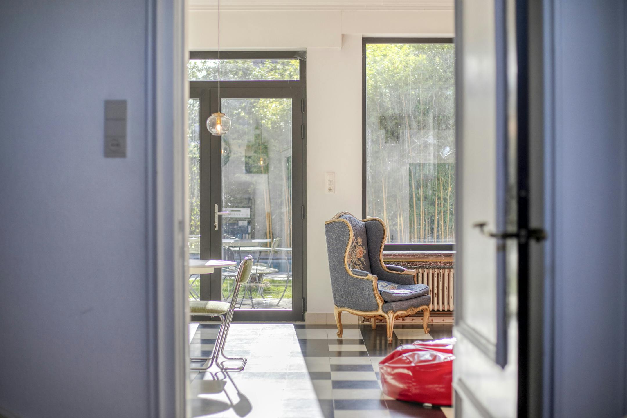Riante architectenwoning met 6 slaapkamers te koop in Zedelgem foto 4