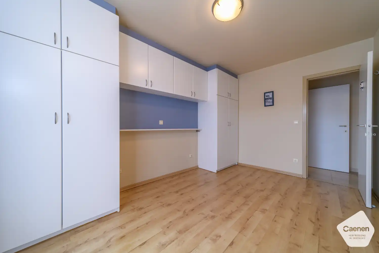 Comfortabel wonen aan zee – instapklaar tweeslaapkamerappartement met garage en kelderberging inbegrepen foto 11