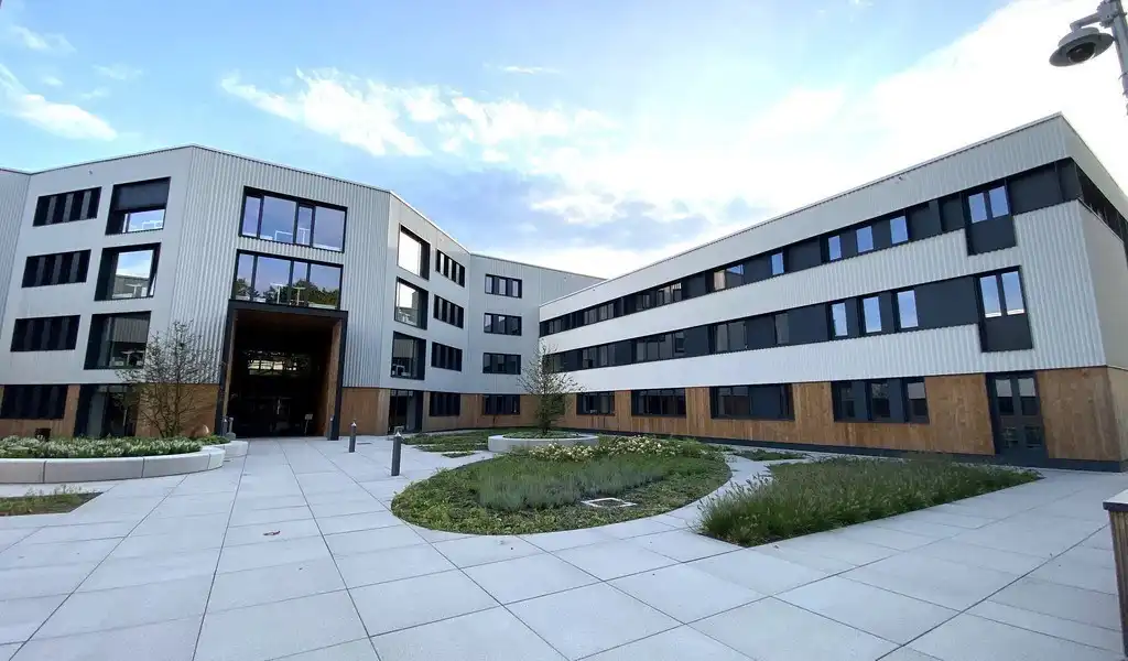 Vernieuwde kantoren te huur op toplocatie in Zwijnaarde foto 23