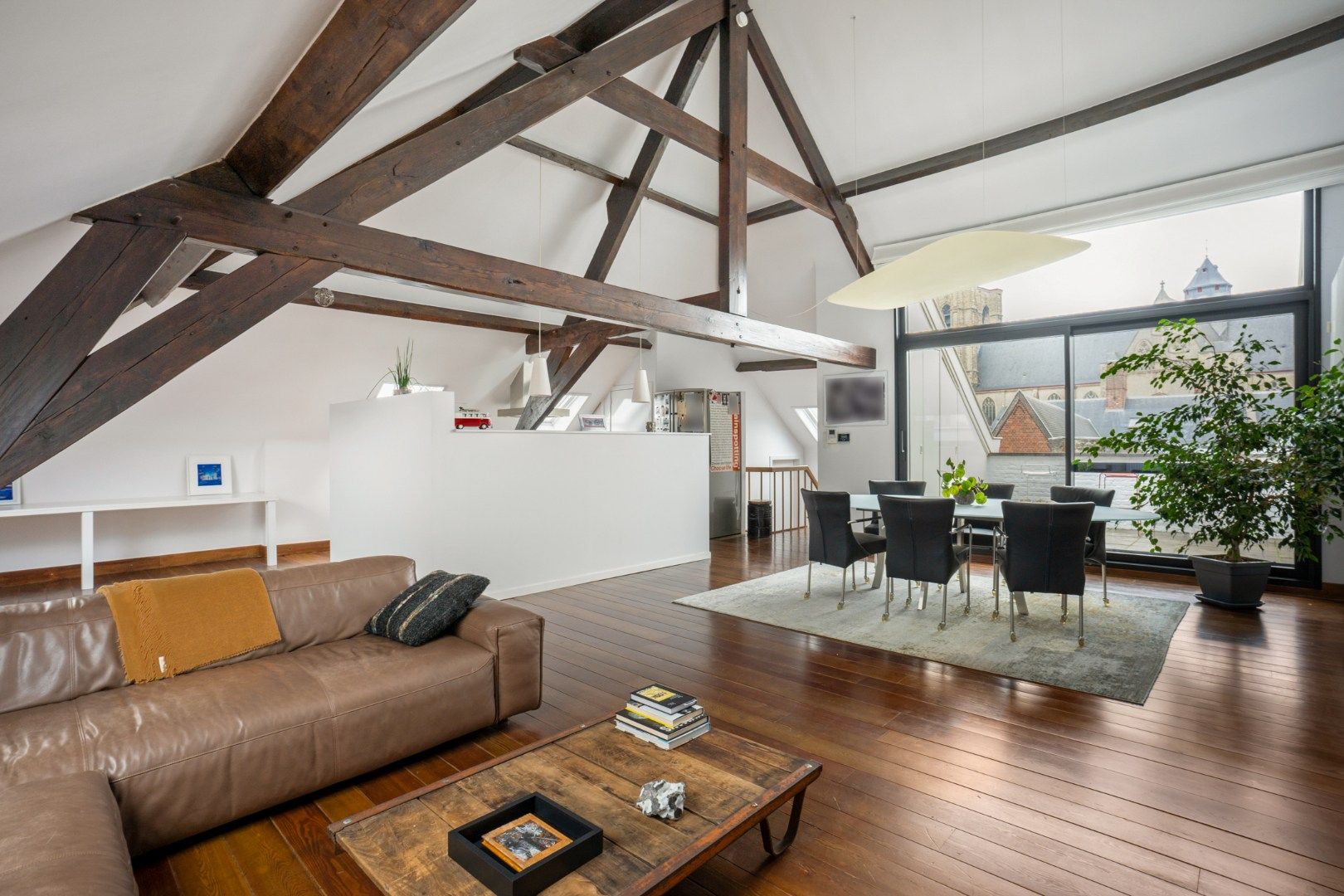 Exclusief herenhuis met privélift op toplocatie Onderbergen, Gent foto 2