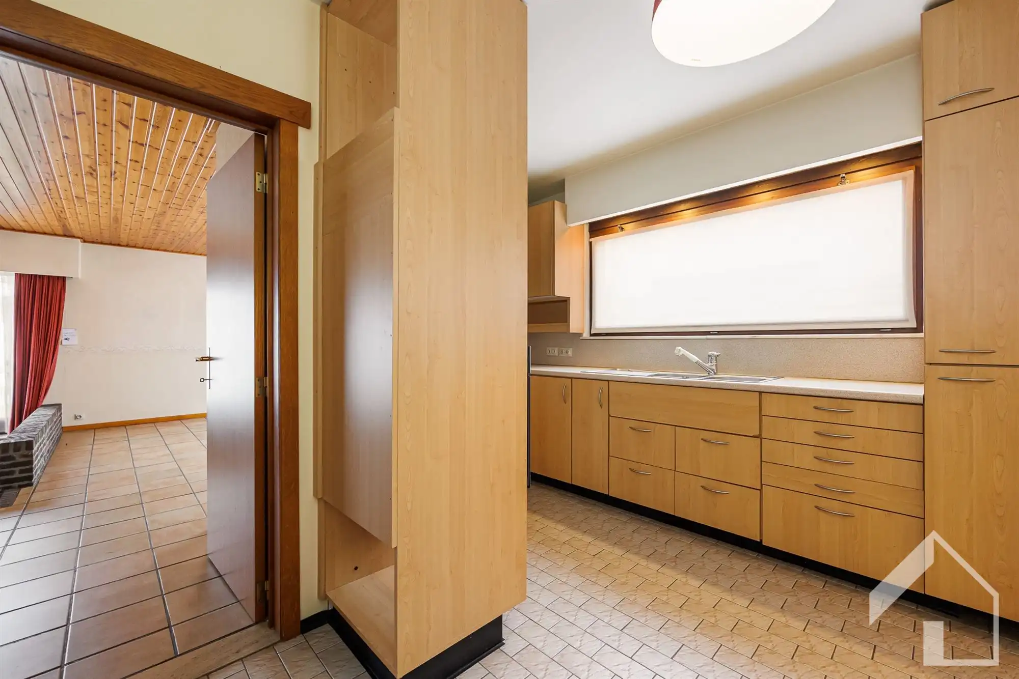 Open bebouwing in een rustige wijk! foto 13