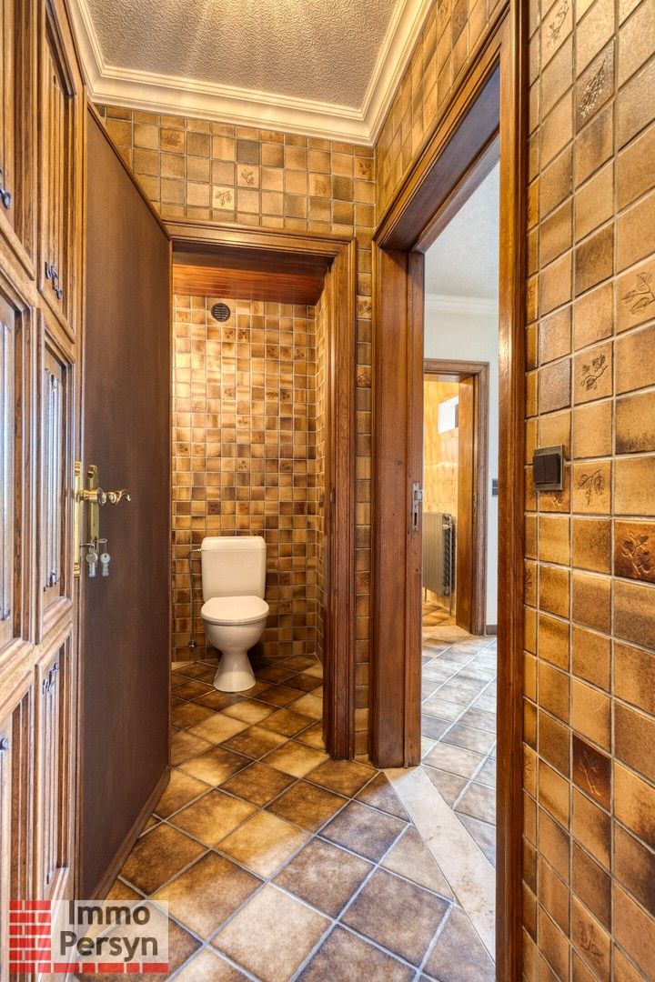 Zeer ruime, op te frissen woning met uitzicht op de Rozenkransweg – centrum Scherpenheuvel. Geen renovatieplicht! foto 29