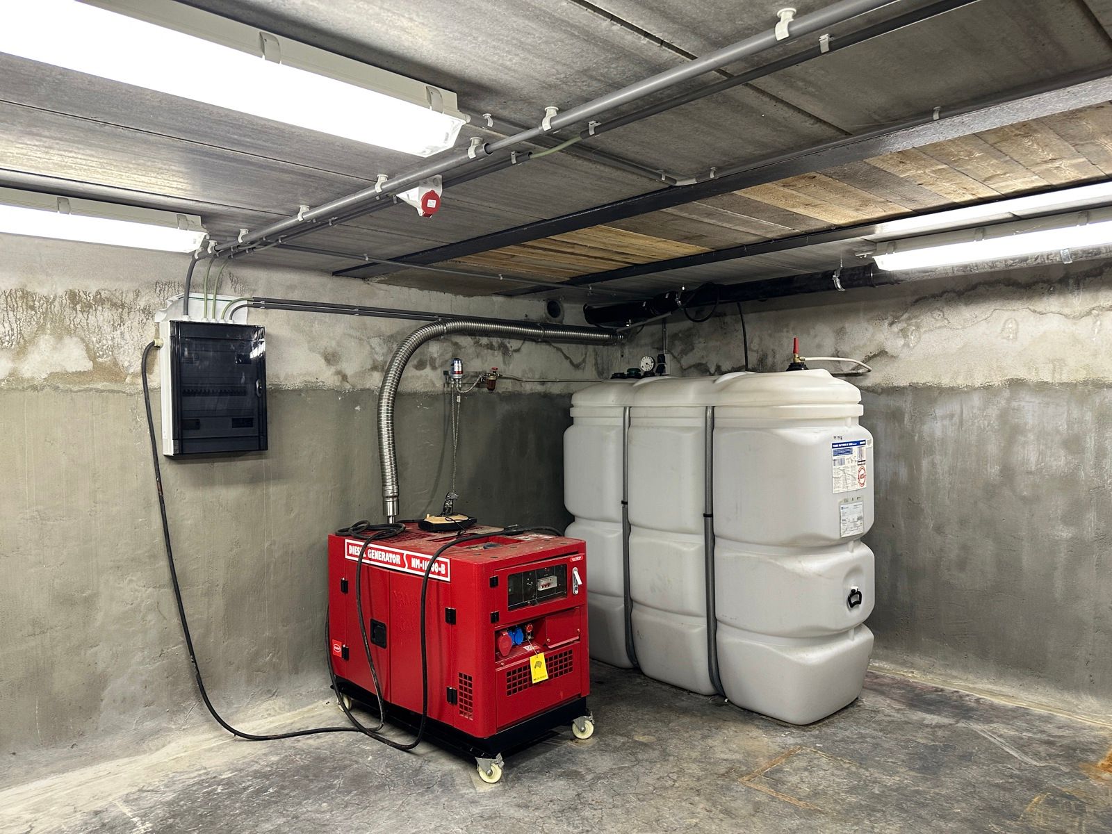 Gerenoveerde instapklare woning met tuin & terras & garages foto 53