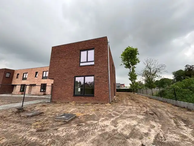 VOLLEDIG AFGEWERKTE ENERGIEZUINIGE NIEUWBOUWWONING OP 616m² foto 19
