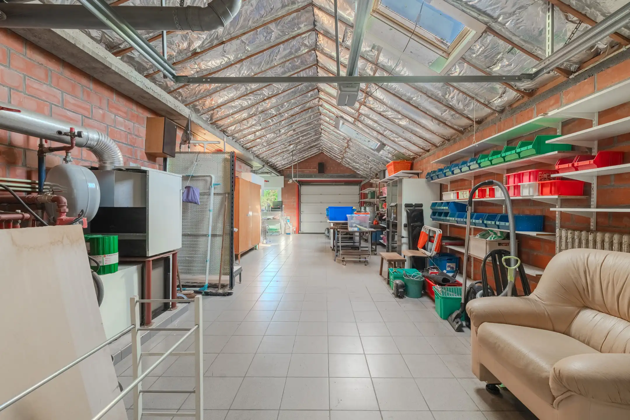 UNIEK EIGENDOM OP EEN TERREIN VAN 8.187 M² – RUST & RUIMTE ! foto 17