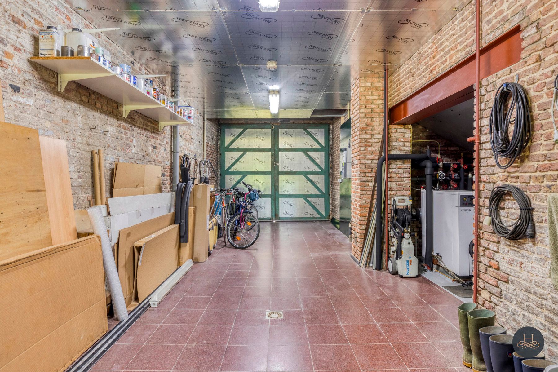 Authentieke villa met multifunctioneel bijgebouw op 46 are foto 23