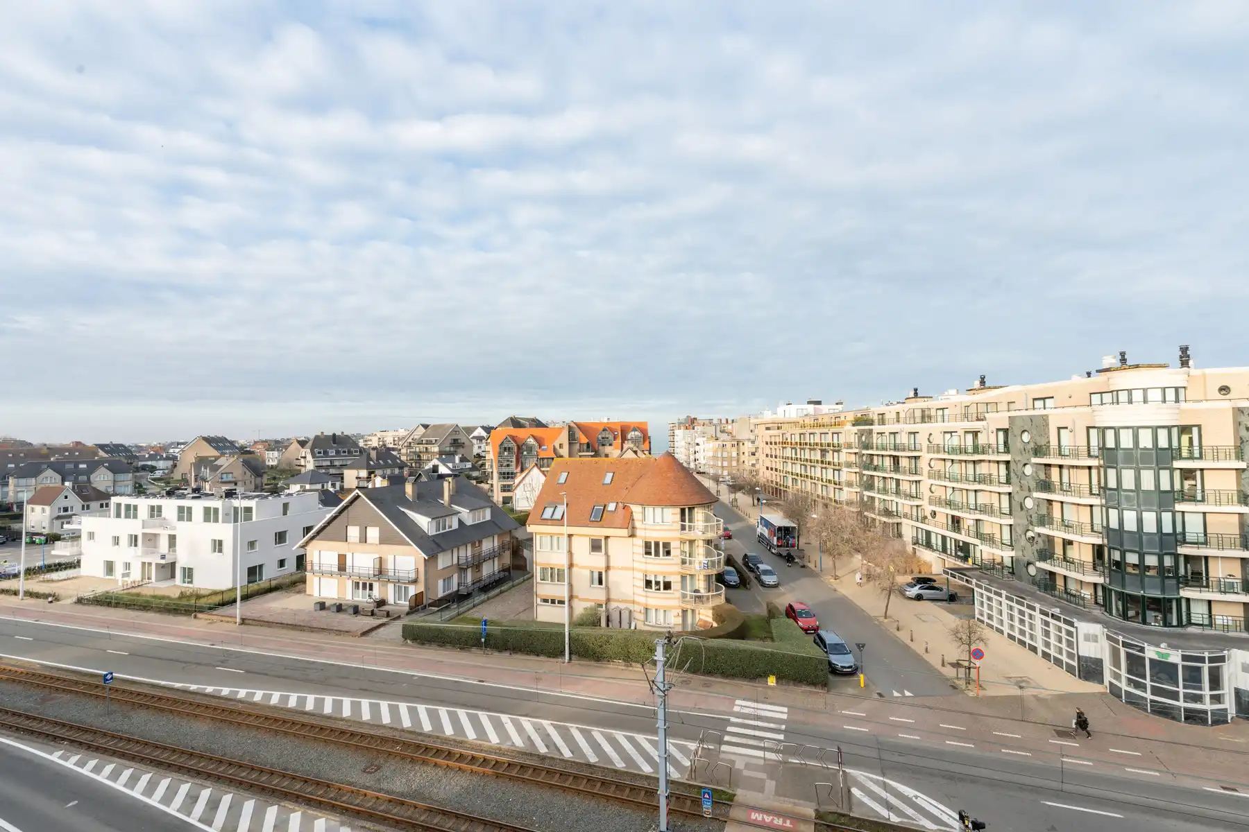 Instapklaar (woon)appartement in centrum Koksijde-Bad foto 16